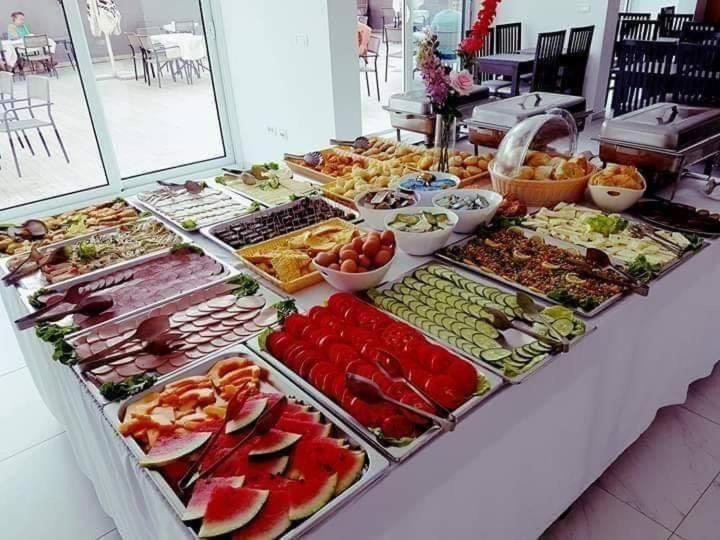 Scandinavian - Ulqin Hotel 4*
